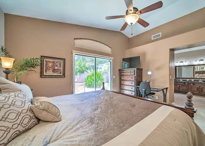 Сasa de vacaciones Hot Tub Relaxation & Golfing: Bright Chandler
